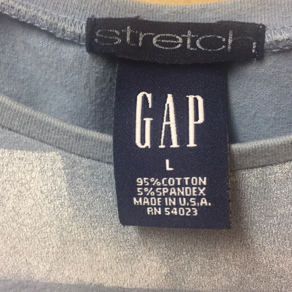 🔥 MARK DOWN GAP Sleeveless Top - Picture 3 of 5